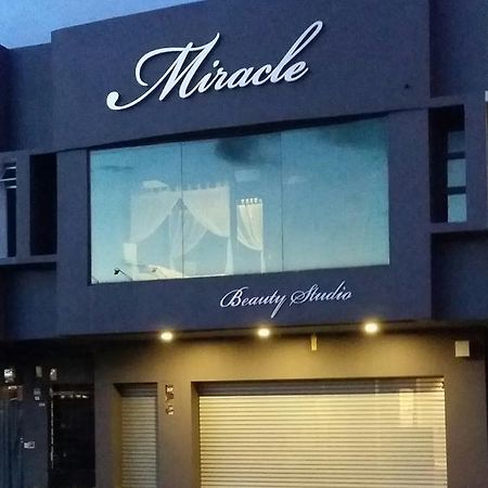 Miracle Suite Ipoh Exterior foto